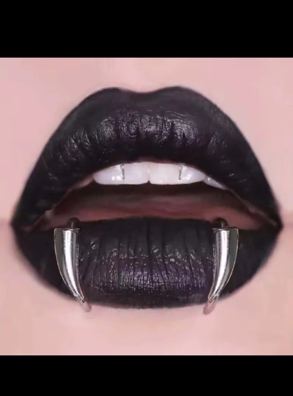 Faux Lip Ring Fangs